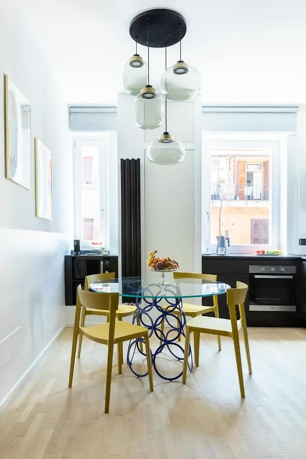Romac Trinity - 3Bdr Apartment With Sauna & Jacuzzi In Campo De Fiori Italien