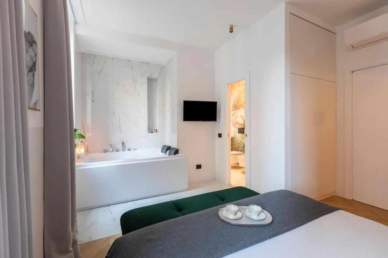 Romac Trinity - 3Bdr Apartment With Sauna & Jacuzzi In Campo De Fiori Rom