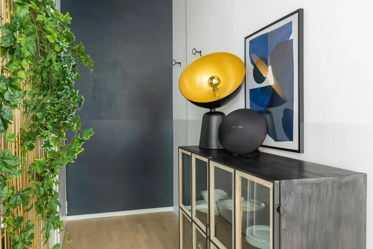 Romac Trinity - 3Bdr Apartment With Sauna & Jacuzzi In Campo De Fiori