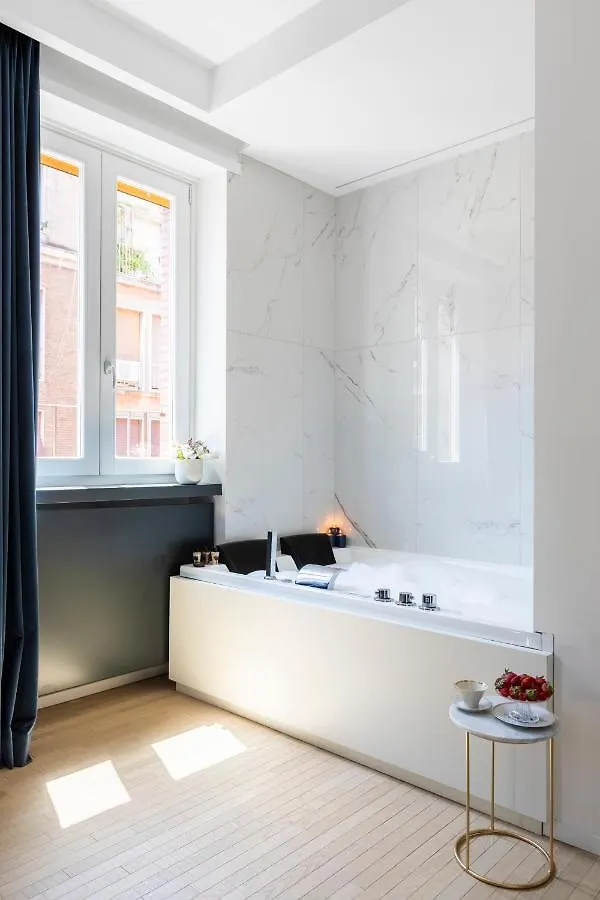 Romac Trinity - 3Bdr Apartment With Sauna & Jacuzzi In Campo De Fiori