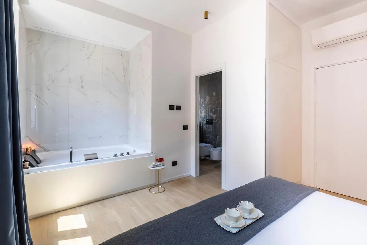 Romac Trinity - 3Bdr Apartment With Sauna & Jacuzzi In Campo De Fiori 0*, Roma